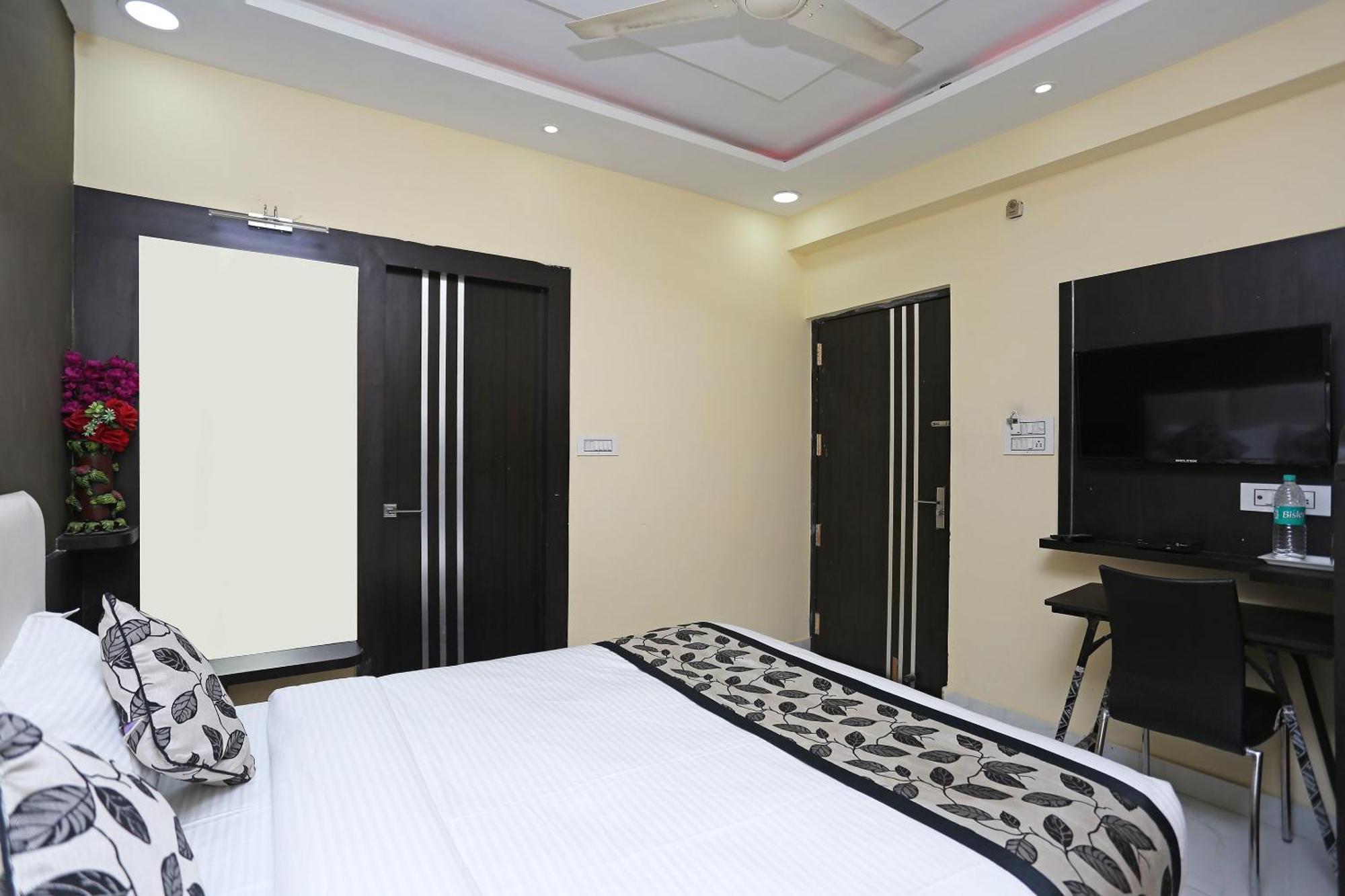Hotel O Laxmi Privilege Inn قاليور المظهر الخارجي الصورة