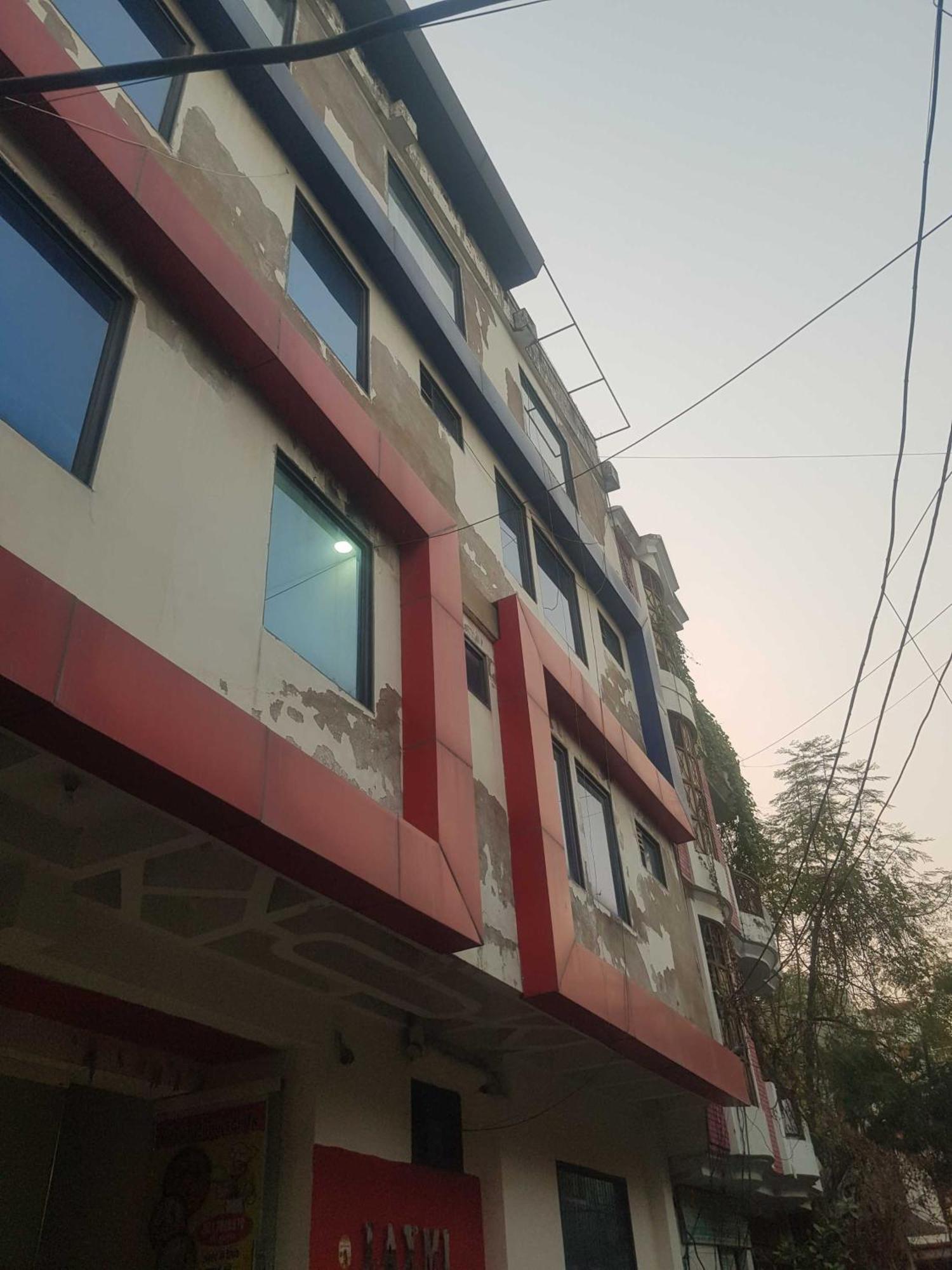 Hotel O Laxmi Privilege Inn قاليور المظهر الخارجي الصورة